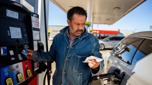 With gas prices above $4, drivers across the country grapple with higher costs: “I have to spend it—there’s no other way”